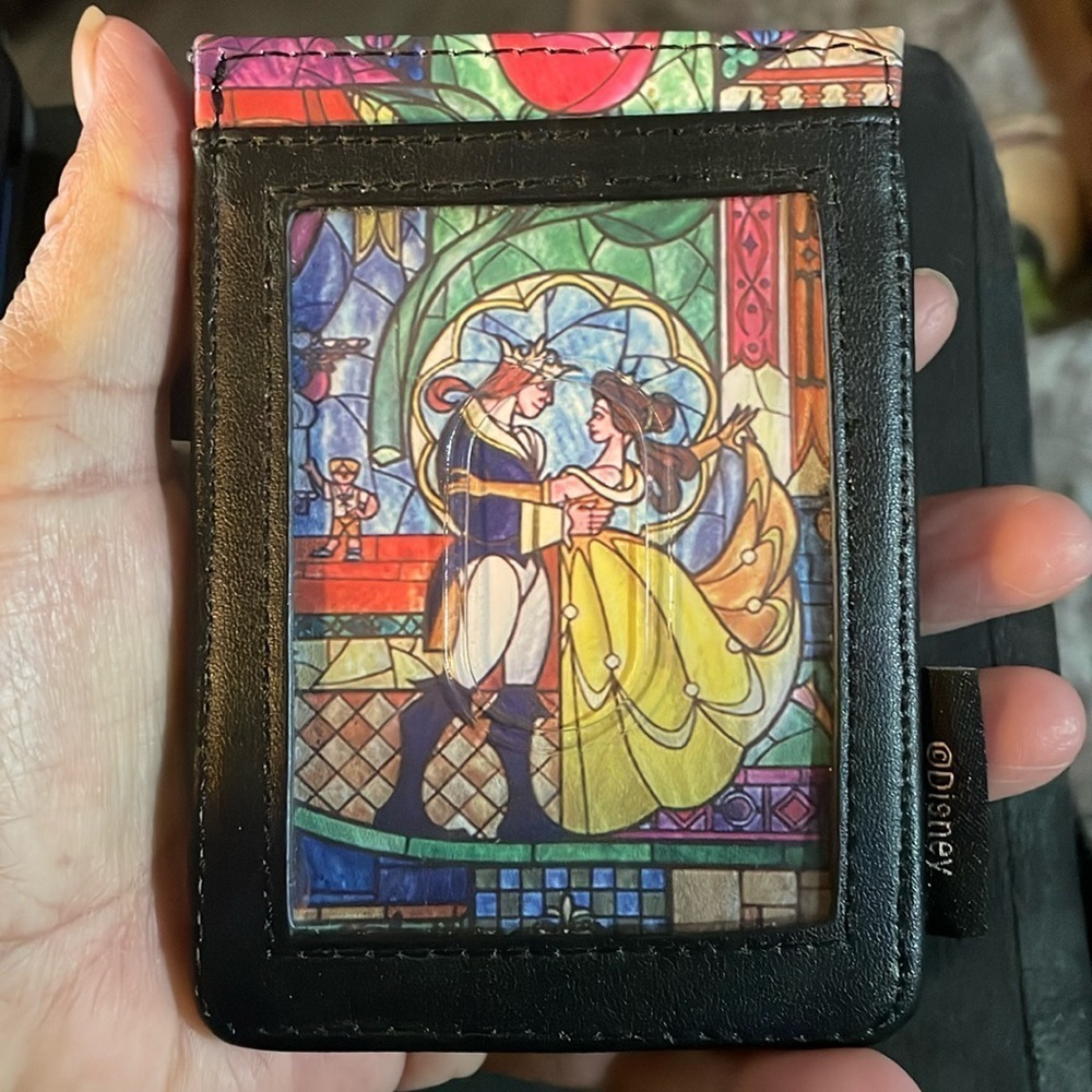 Loungefly X Disney Beuty and the Beast series Belle  card holder